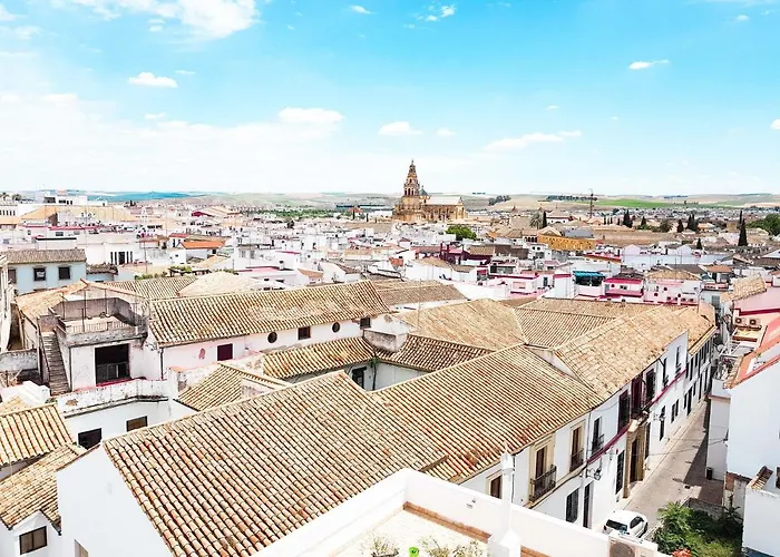 Paseo De La Victoria *